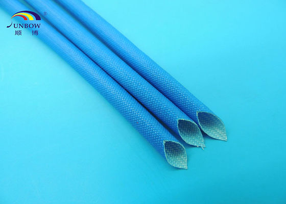Chine douille tressée molle de fibre de verre colorée par 1.2KV avec de la résine de silicium qui respecte l'environnement et ignifuge fournisseur