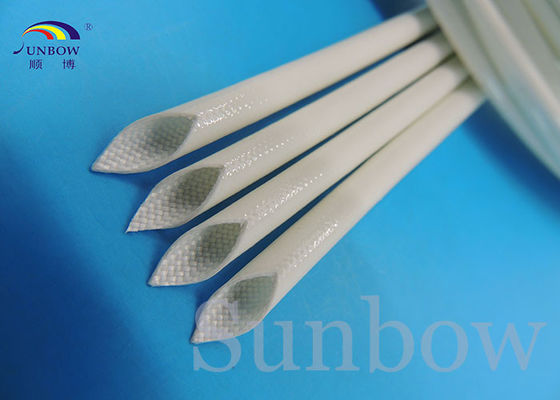 Chine Fibre de verre enduite en caoutchouc de silicone gainant, gainer tressé par fibre de verre blanche fournisseur