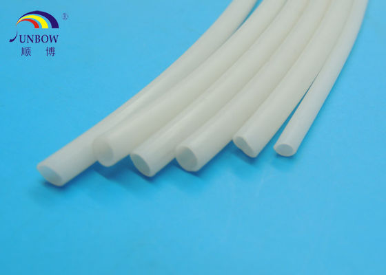 Chine Tube en caoutchouc blanc flexible de silicone pour le câble d'automobile, cachetages, câblant l'isolation fournisseur